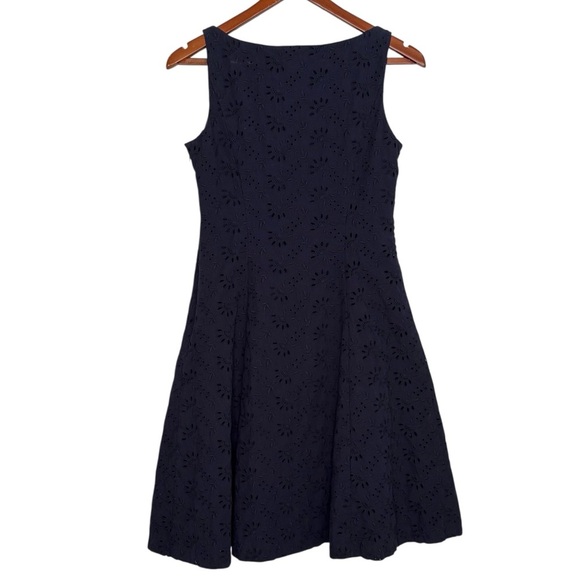 Lauren Ralph Lauren Sleeveless Eyelet Fit & Flare Dress Size 6 Navy Blue Lined - Picture 3 of 9